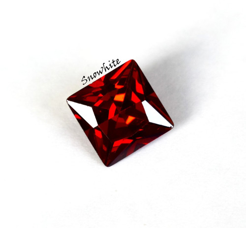 Pietra preziosa sfusa taglio